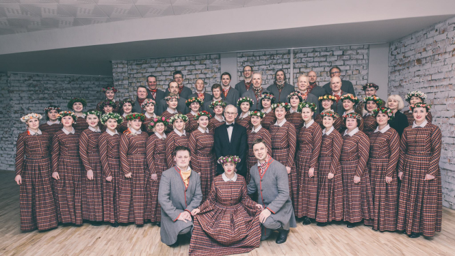 Atbalsta papildu finansējuma piešķiršanu bērnudārzam un korim