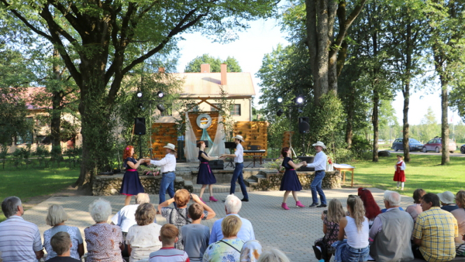 Lauberē aizvadīta Lauberes diena