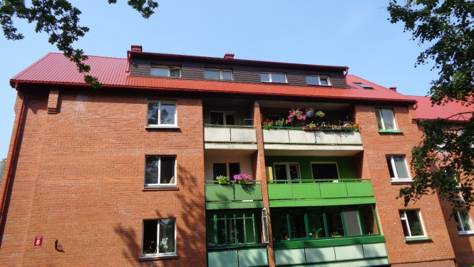 Daudzdzīvokļu ēka Lielvārdē, Edgara Kauliņa ielā 8