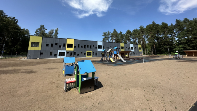 Lielvārdes jaunais bērnu dārzs, bērnu rotaļu laukums 19.07.2024.