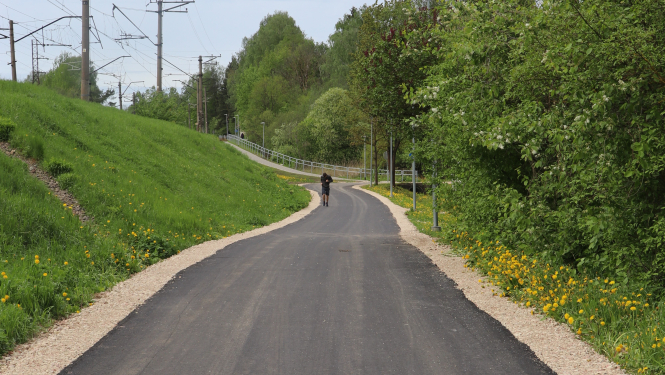 Pārogrē atjaunota ietve un noasfaltēts ceļš