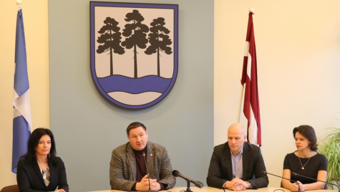 Ogrē darba vizītē viesojās labklājības ministre