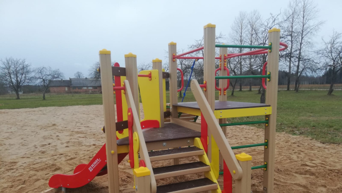 Madlienas pagastā tiek  veidots bērnu aktīvās atpūtas laukums