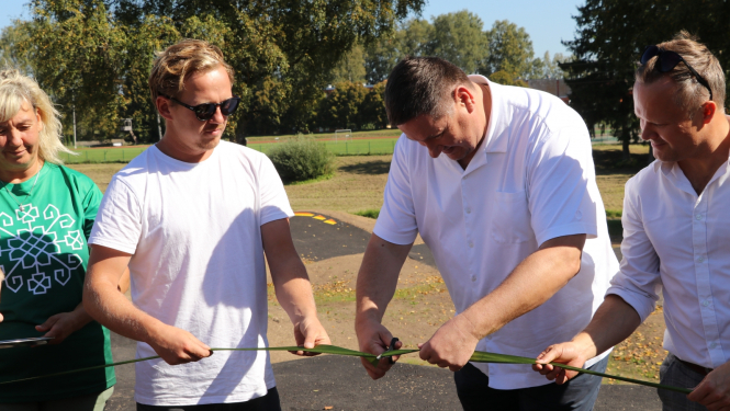 Egils Helmanis pārgriež lenti 06.09.2024.