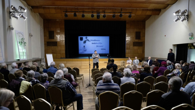Iedzīvotāji  Madlienas forums 13.04.2024.