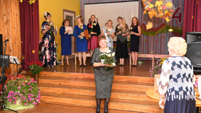 Mazozolu skola svin 145 gadu jubileju