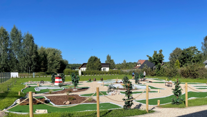 Āres minigolfa laukums