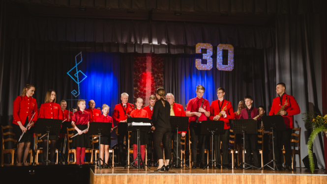Madlienas mūzikas un mākslas skola atzīmē 30 gadu jubileju