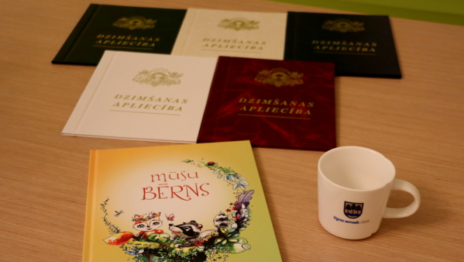 Turpina tradīcijas un ievieš jauninājumus