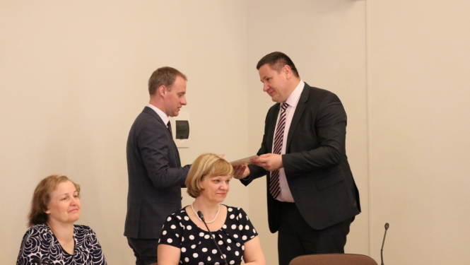 Ogres 1.vidusskola atzīmē 100 gadu jubileju