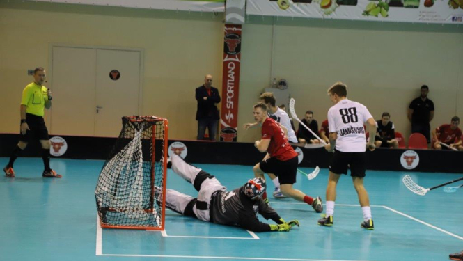 “Ogres Vilki” florbolisti revanšējas Valmierai