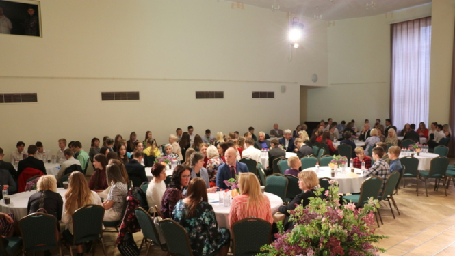 Godina olimpiāžu, konkursu un sacensību uzvarētājus