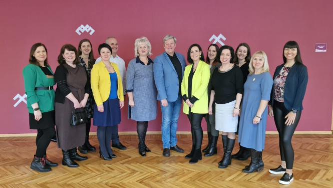 ONIP Izglītības metodiķi dodas pieredzes apmaiņas vizītē uz Madlienas vidusskolu