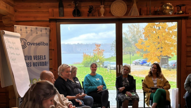 Oveselības un biedrības "Papardes zieds" organizēts seminārs novada pedagogiem