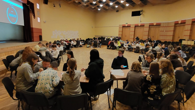 Ogres novada 6. klašu skolēni piedalās konkursā angļu valodā "Jautrais karuselis" Ogres Valsts ģimnāzijā