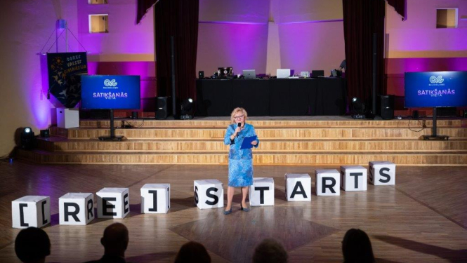 Ogres Valsts ģimnāzijas direktores uzruna