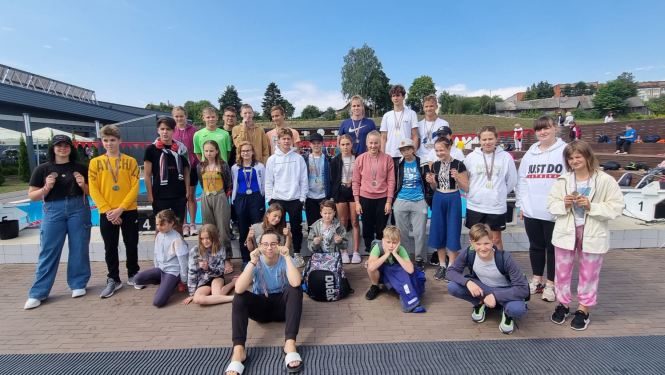 Peldēsanas komanda Rēzeknē