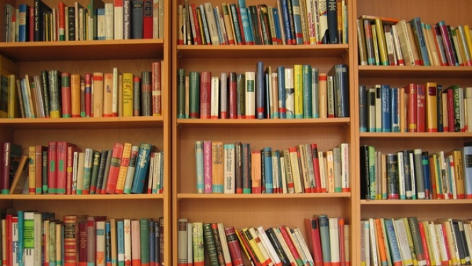 Bibliotēka pakāpeniski atsāk darbu