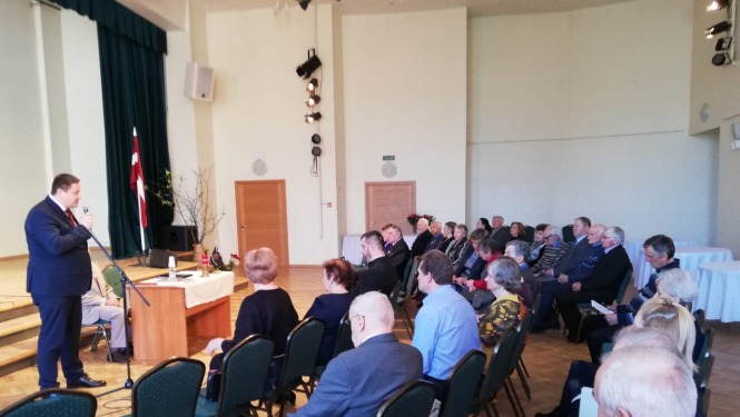 Politiski represēto konference