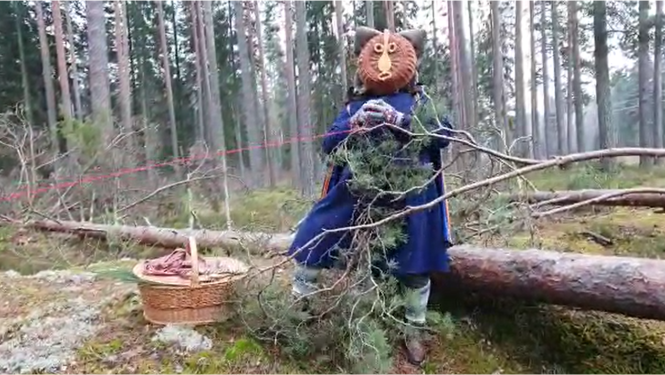 Vidējas paaudzes deju kolektīvs RAKSTI ar enerģisku video sūta sveicienus svētkos