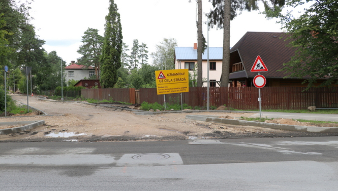 Ogres pilsētā būvdarbi turpinās