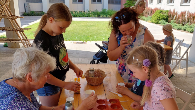 Saules raksts - ziepju un skrubju darbnīca