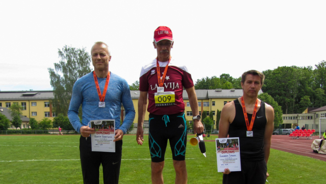 Ogres novada senioriem septiņas medaļas sacensībās Koknesē