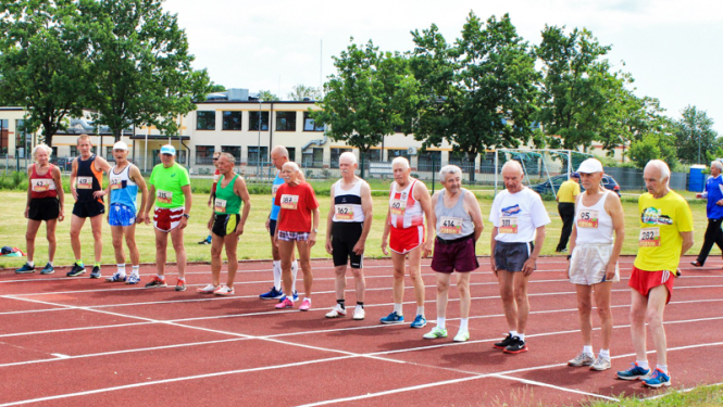 Ogres novada senioriem 38 medaļas vieglatlētikas sacensībās Salaspilī