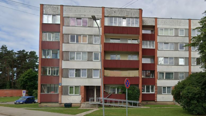 Ēka Ogrē, Skolas ielā 19