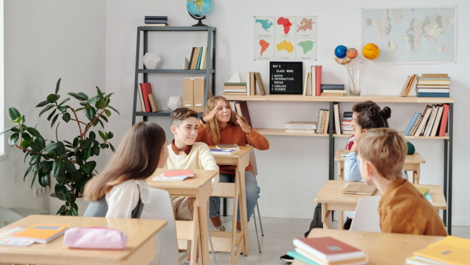 Skolēni izglītības iestādē