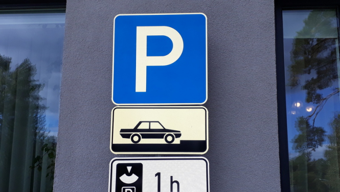 Netiek ievēroti stāvēšanas laika ierobežojumi