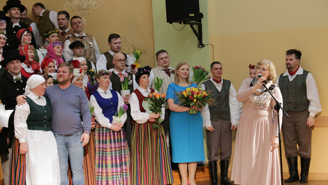 Deju kolektīvs “Sunta” aicina satikties Suntažos