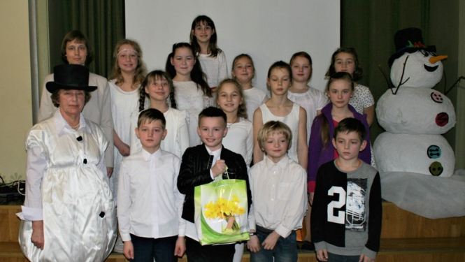 Suntažu vidusskolā īsteno lasīšanas veicināšanas programmu