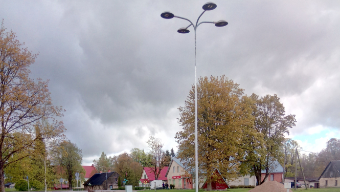 Suntažos turpinās tirgus laukuma izbūve, remontēti ceļi