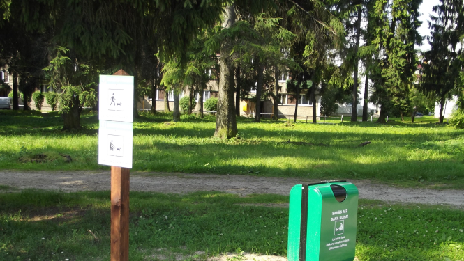 Iedzīvotāju pienākums ir satīrīt aiz sava mājdzīvnieka