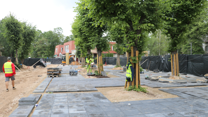 Brīvības ielas skvērā darbi notiek atbilstoši grafikam