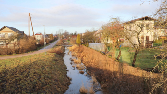 Pārogrē uzsākti Urgas upītes tīrīšanas darbi