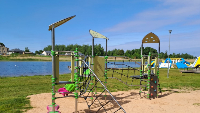 Ogres Vecupes pludmalē veikti labiekārtošanas darbi