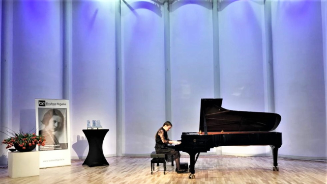 Lucijas Garutas konkurss