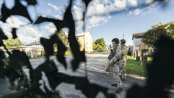 Zemessargi apmācībās