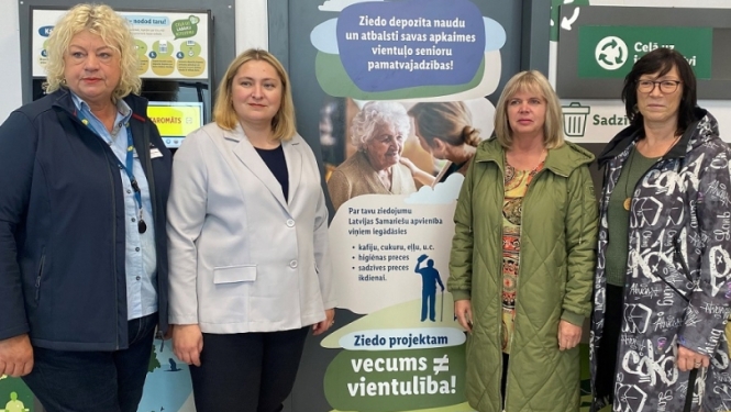 Ogres “Lidl” veikalā var ziedot vientuļajiem senioriem, izmantojot taromātu