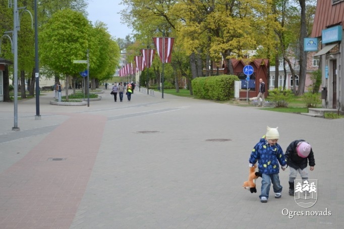 Maija svētku atklāšana Ogrē