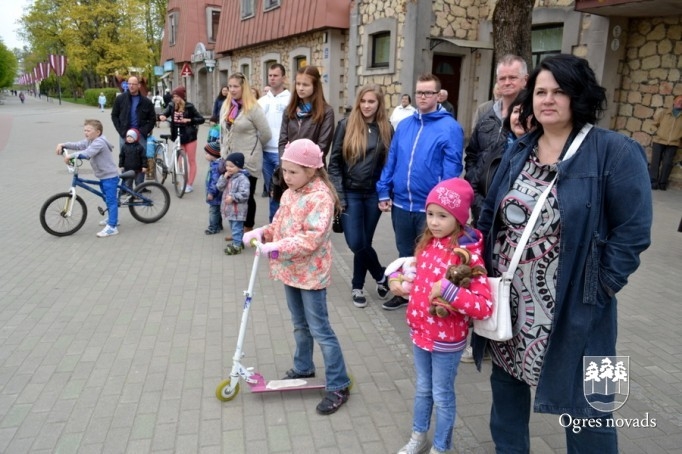Maija svētku atklāšana Ogrē