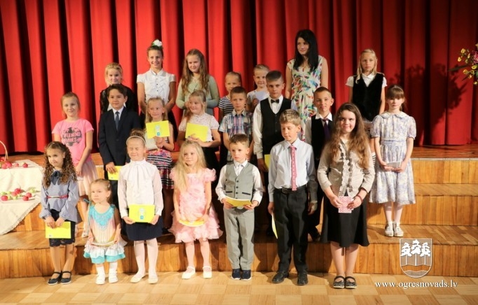 Mākslas nodaļai Madlienas skolā 20 gadi
