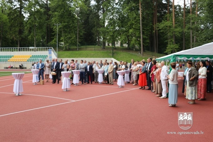 E. Helmanis izsaka pateicību sadarbības partneriem