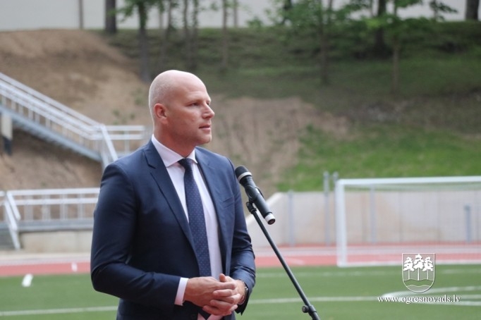 E. Helmanis izsaka pateicību sadarbības partneriem