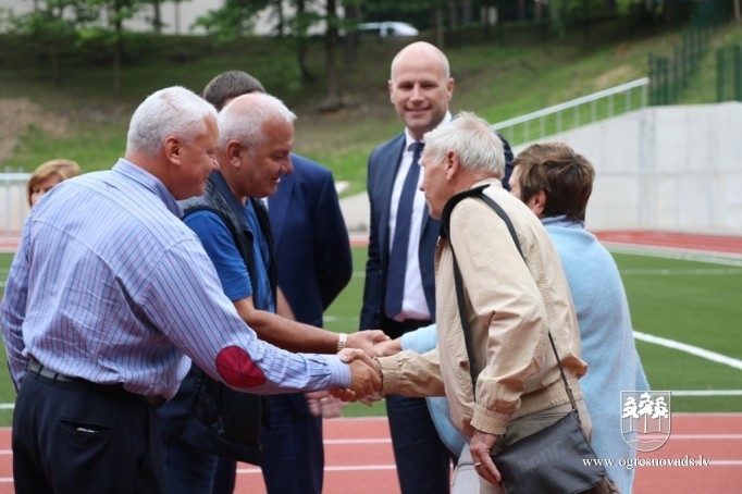E. Helmanis izsaka pateicību sadarbības partneriem