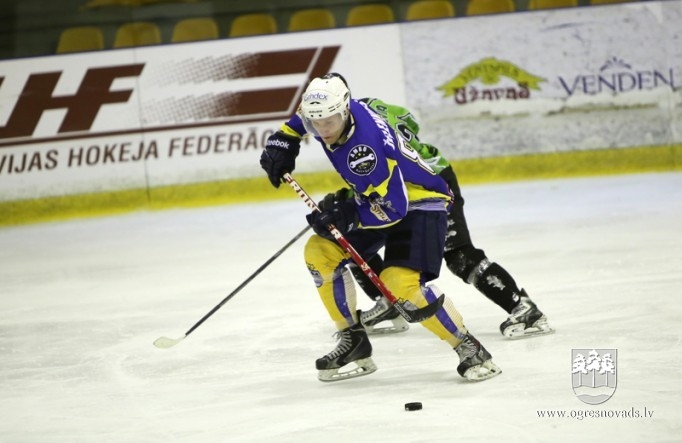 Hokeja komandai "Ogre" pirmā pieredze Latvijas čempionātā