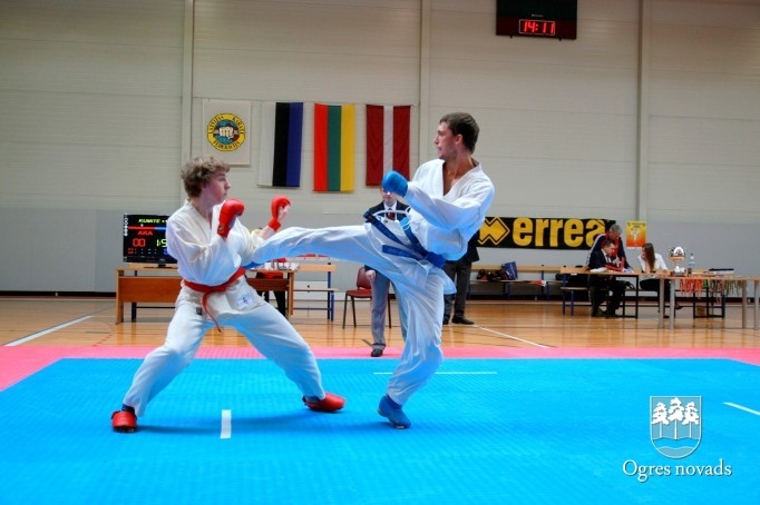 Čempionāta galvenā balva “Ogres kauss 2011” paliek Ogrē