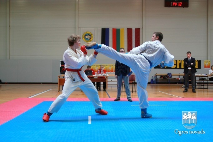 Čempionāta galvenā balva “Ogres kauss 2011” paliek Ogrē